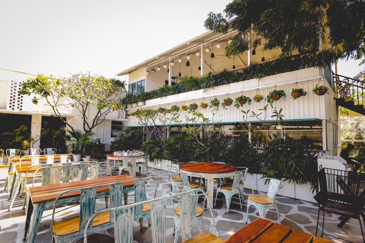 Hotel Devraj Niwas à Jaipur Extérieur photo