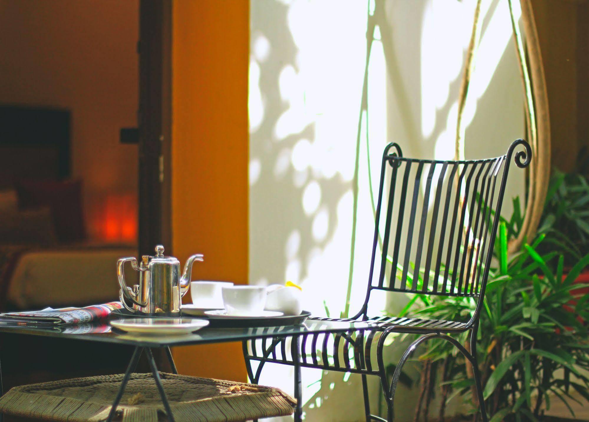 Hotel Devraj Niwas à Jaipur Extérieur photo