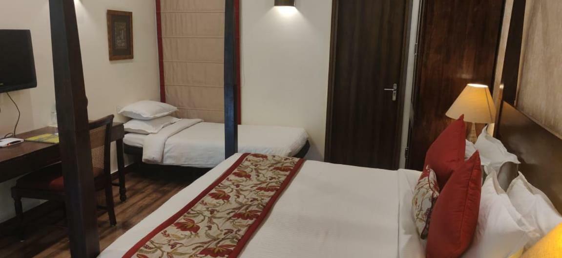 Hotel Devraj Niwas à Jaipur Extérieur photo